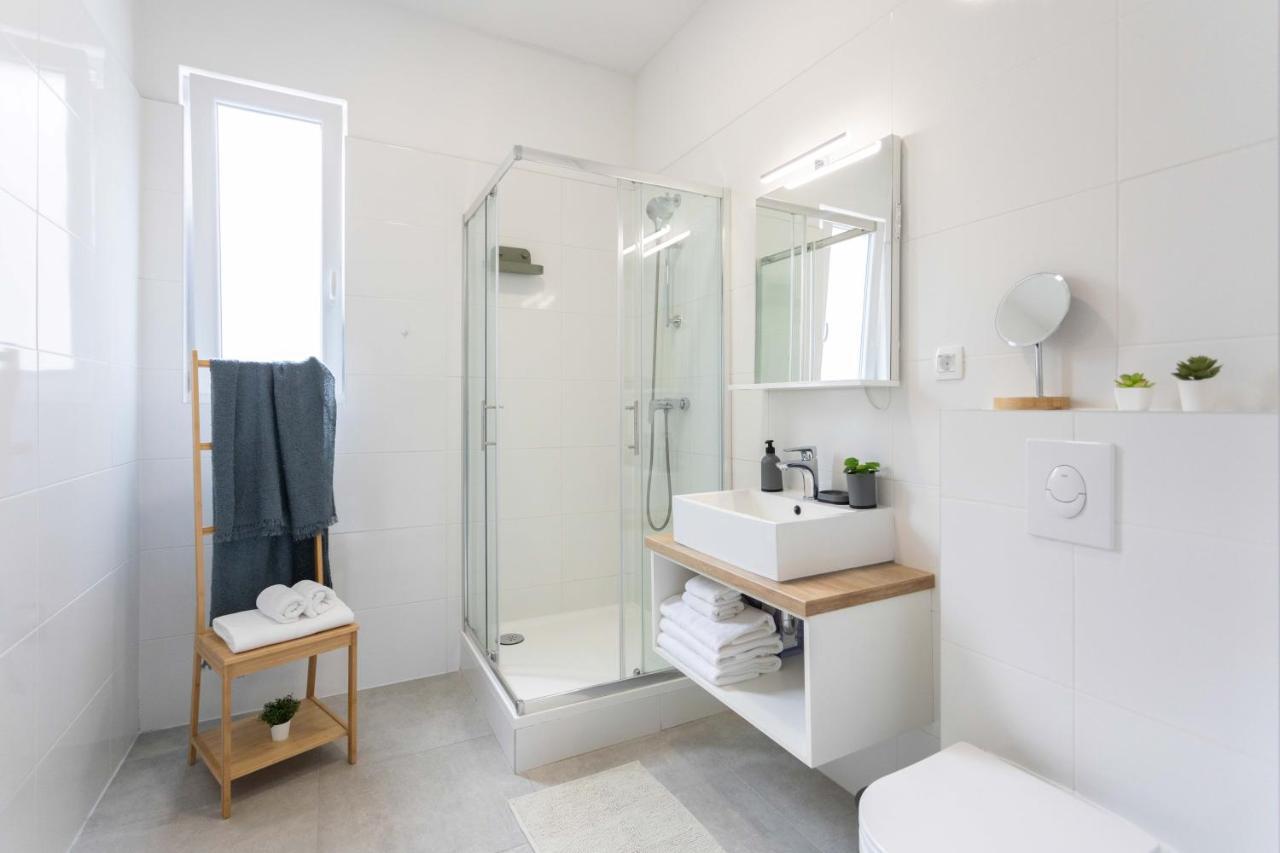 Bright And Modern Apartments In City Center 자그레브 외부 사진