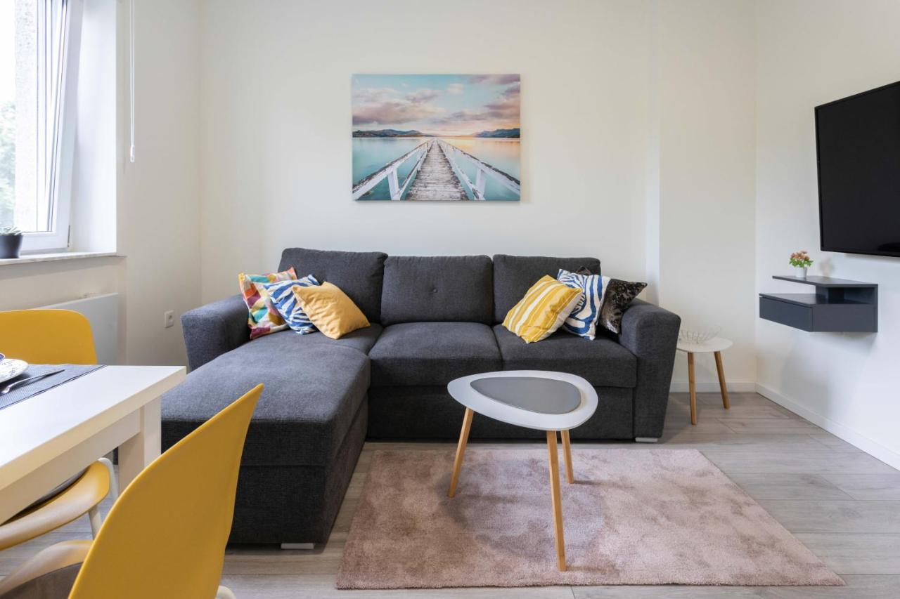 Bright And Modern Apartments In City Center 자그레브 외부 사진
