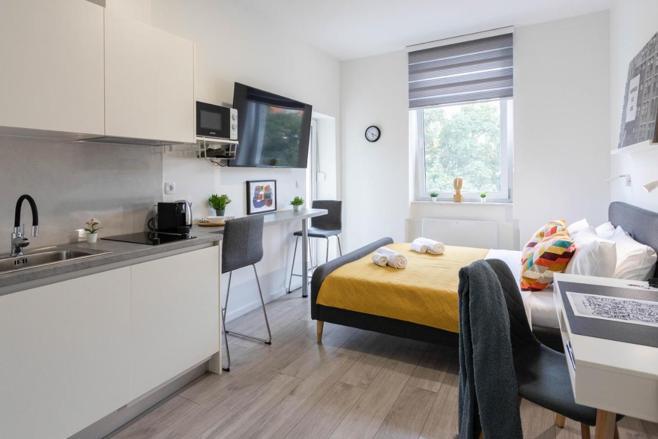 Bright And Modern Apartments In City Center 자그레브 외부 사진