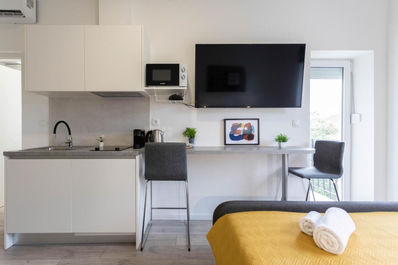 Bright And Modern Apartments In City Center 자그레브 외부 사진