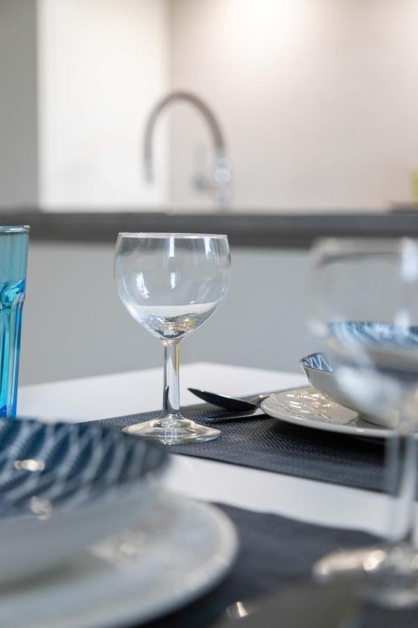 Bright And Modern Apartments In City Center 자그레브 외부 사진