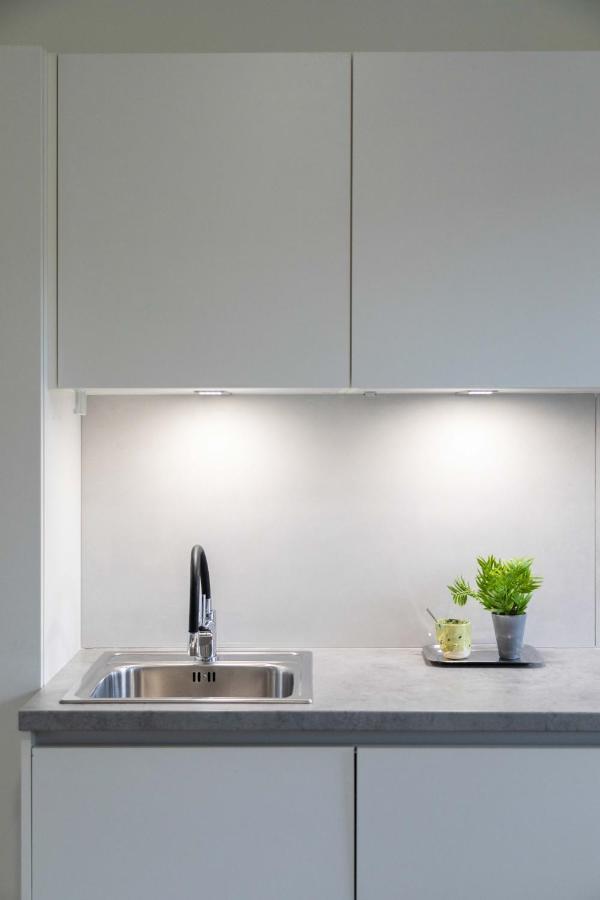 Bright And Modern Apartments In City Center 자그레브 외부 사진
