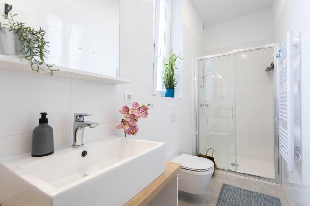 Bright And Modern Apartments In City Center 자그레브 외부 사진