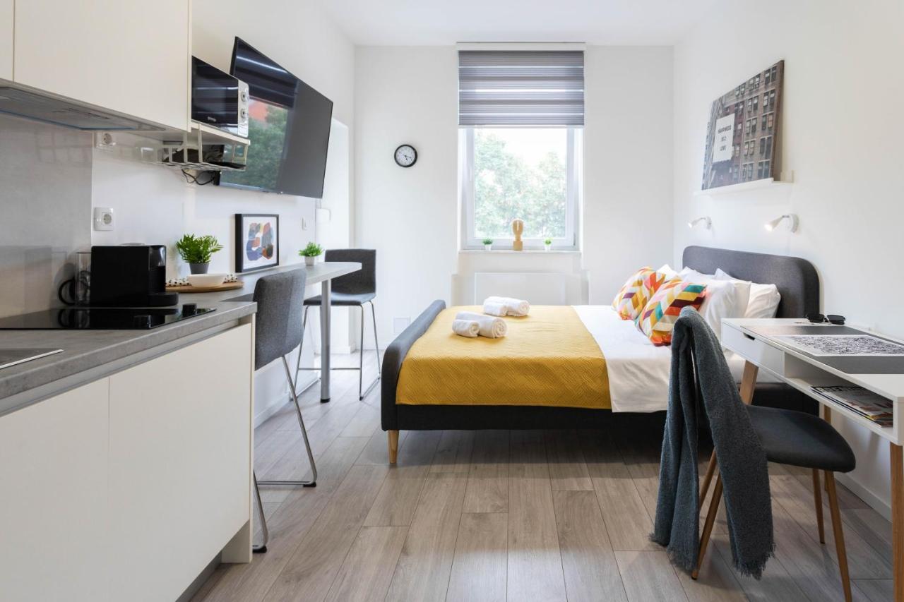 Bright And Modern Apartments In City Center 자그레브 외부 사진