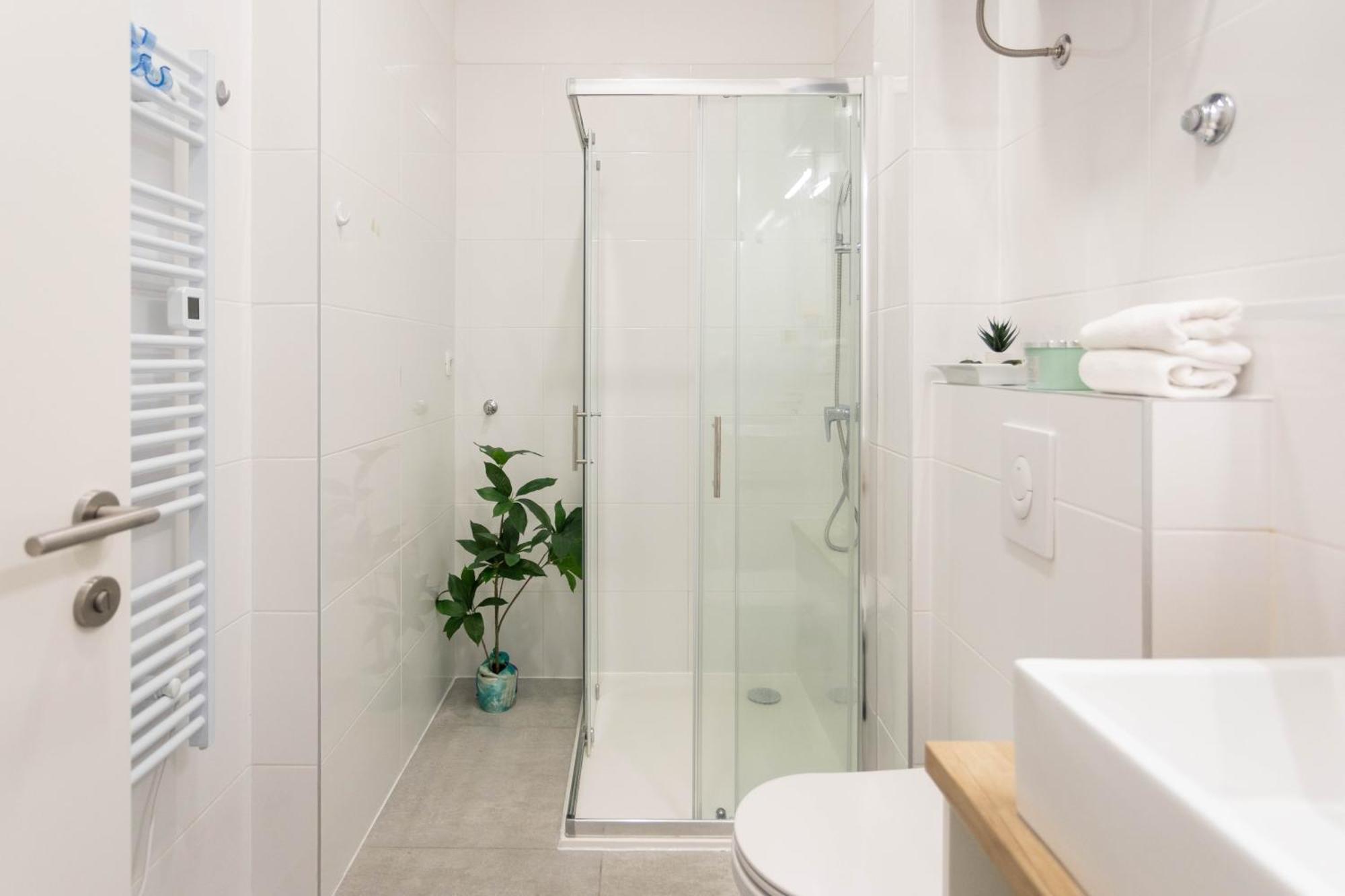 Bright And Modern Apartments In City Center 자그레브 외부 사진